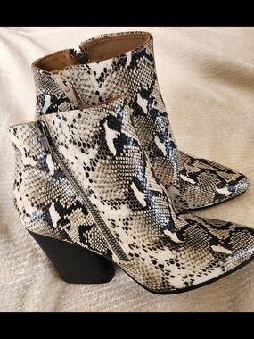 Seven Dials Snake-Print Ankle Boots in Black & Cream